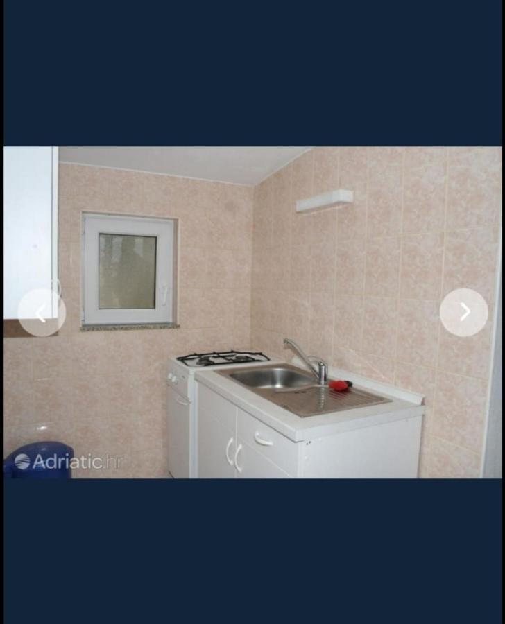 Vistica Apartment'S Podaca Exterior photo